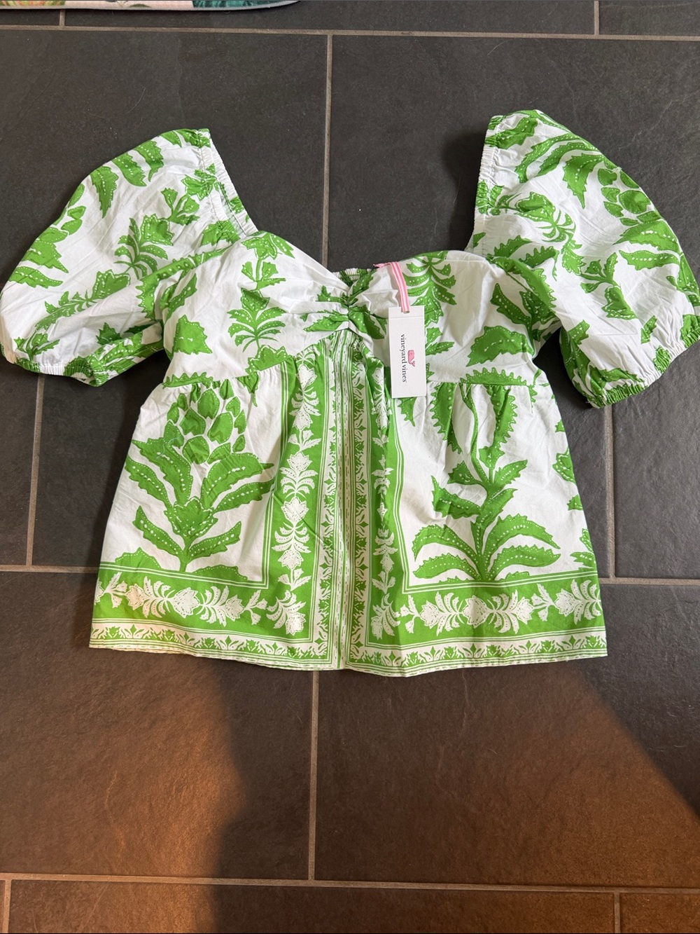 Vineyard Vines White and Green Puff Sleeve Peasant Top